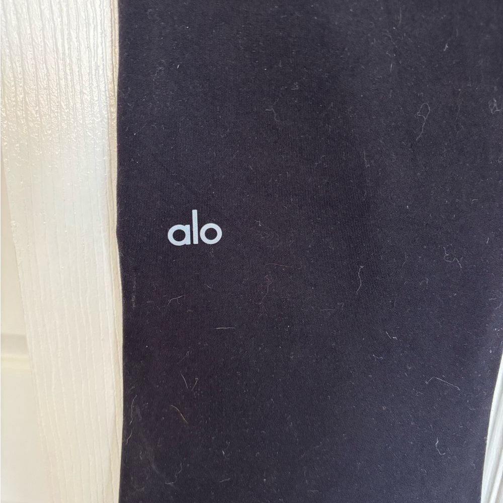 ALO Yoga Black Flare Yoga Pants - Picture 4 of 4